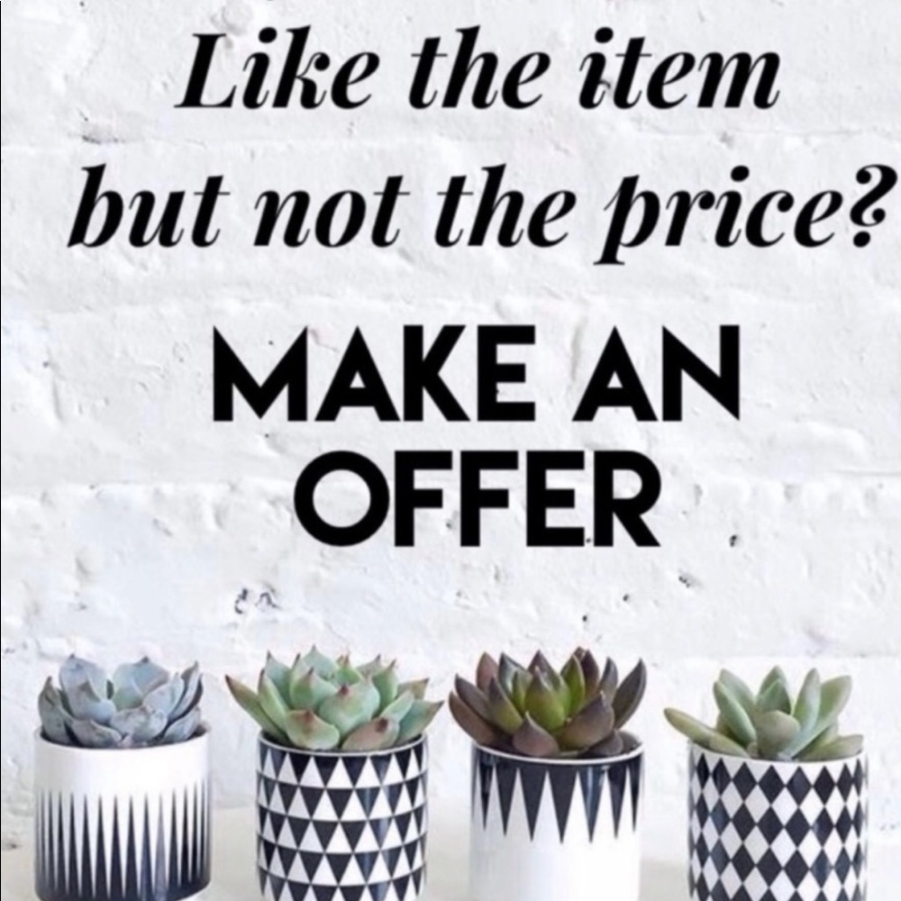 I love working with my buyers! 🤗 and am always open to reasonable offers!!